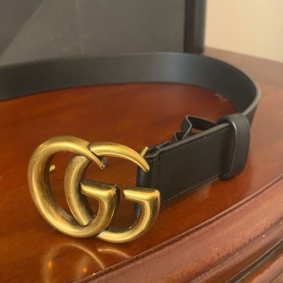 **SOLD** Authentic Gucci 1” belt - Picture 2 of 3